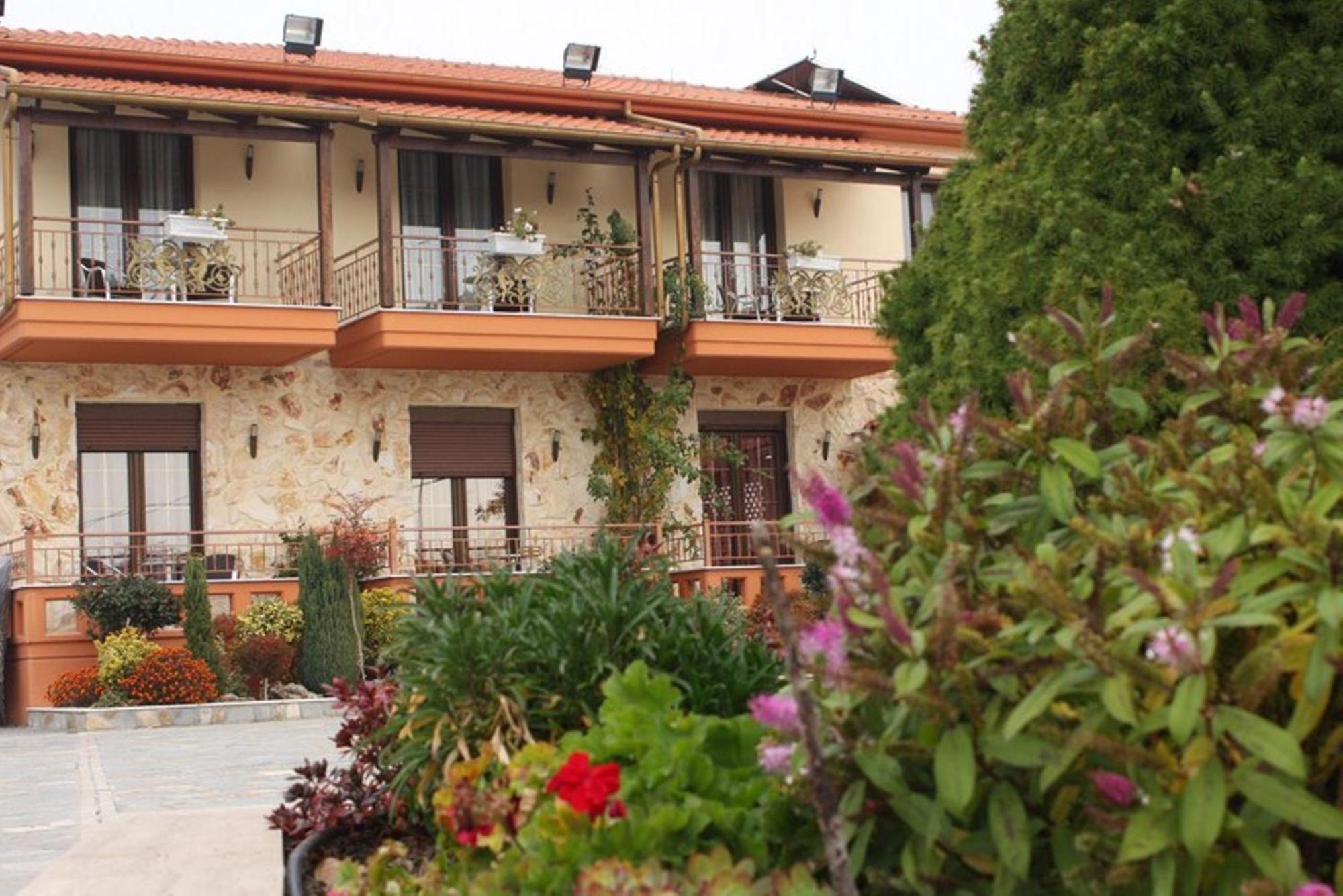Lozitsi Otel Karaferye Dış mekan fotoğraf