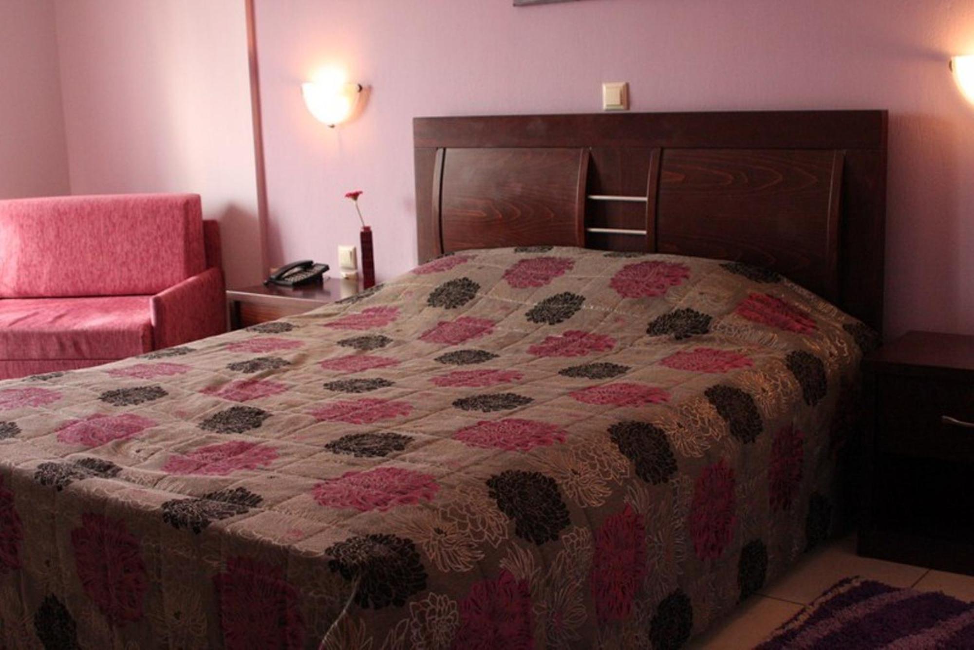 Lozitsi Otel Karaferye Dış mekan fotoğraf